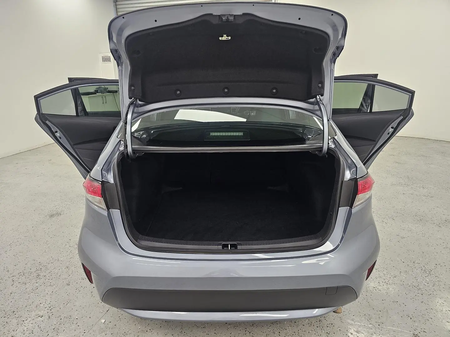 2022 Toyota Corolla Gallery Image 17