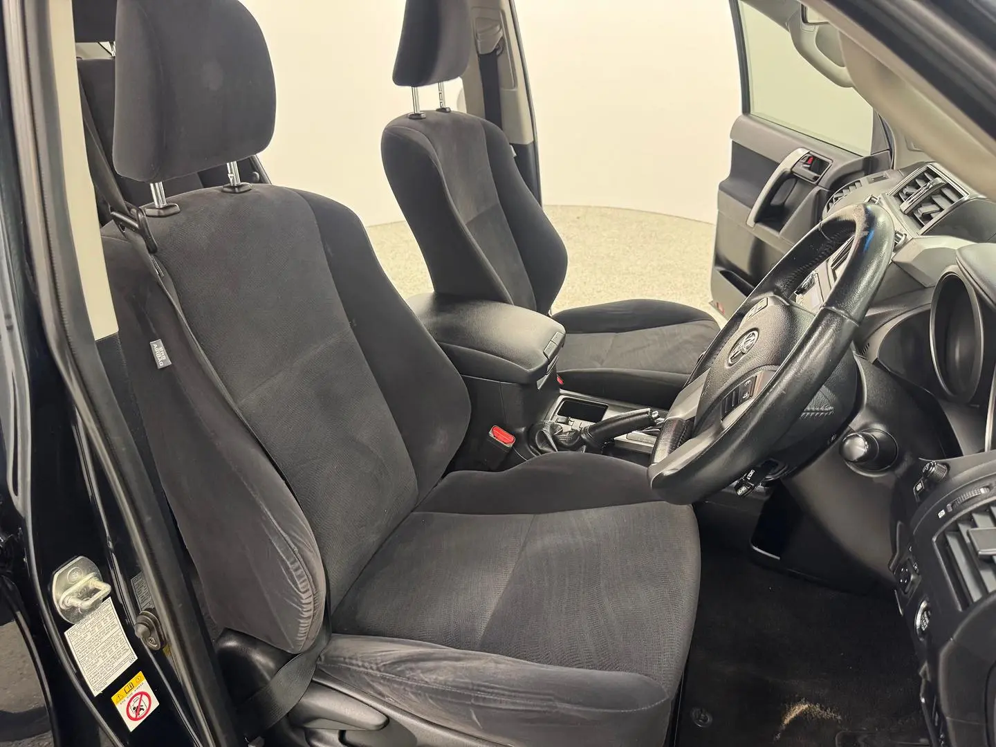 2016 Toyota Landcruiser Prado Gallery Image 26