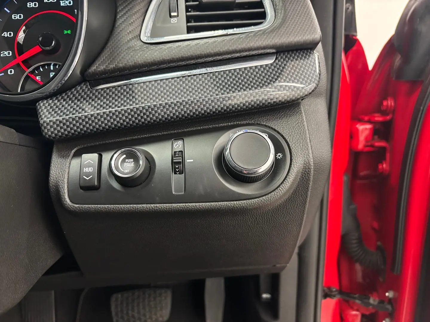 2016 Holden Commodore Gallery Image 24
