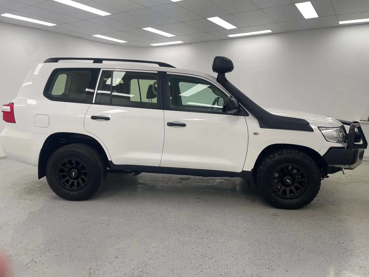 2020 Toyota Landcruiser Gallery Image 2