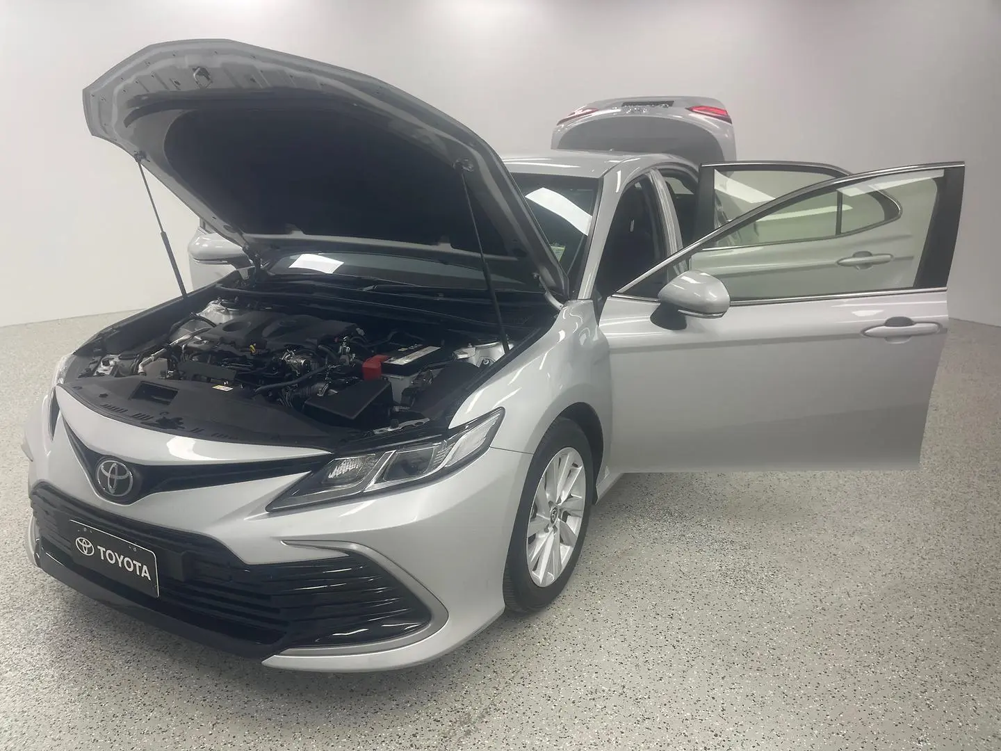 2024 Toyota Camry Gallery Image 14