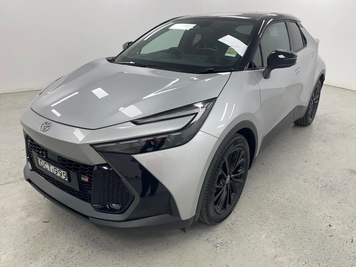 2025 Toyota C-HR Gallery Image 7