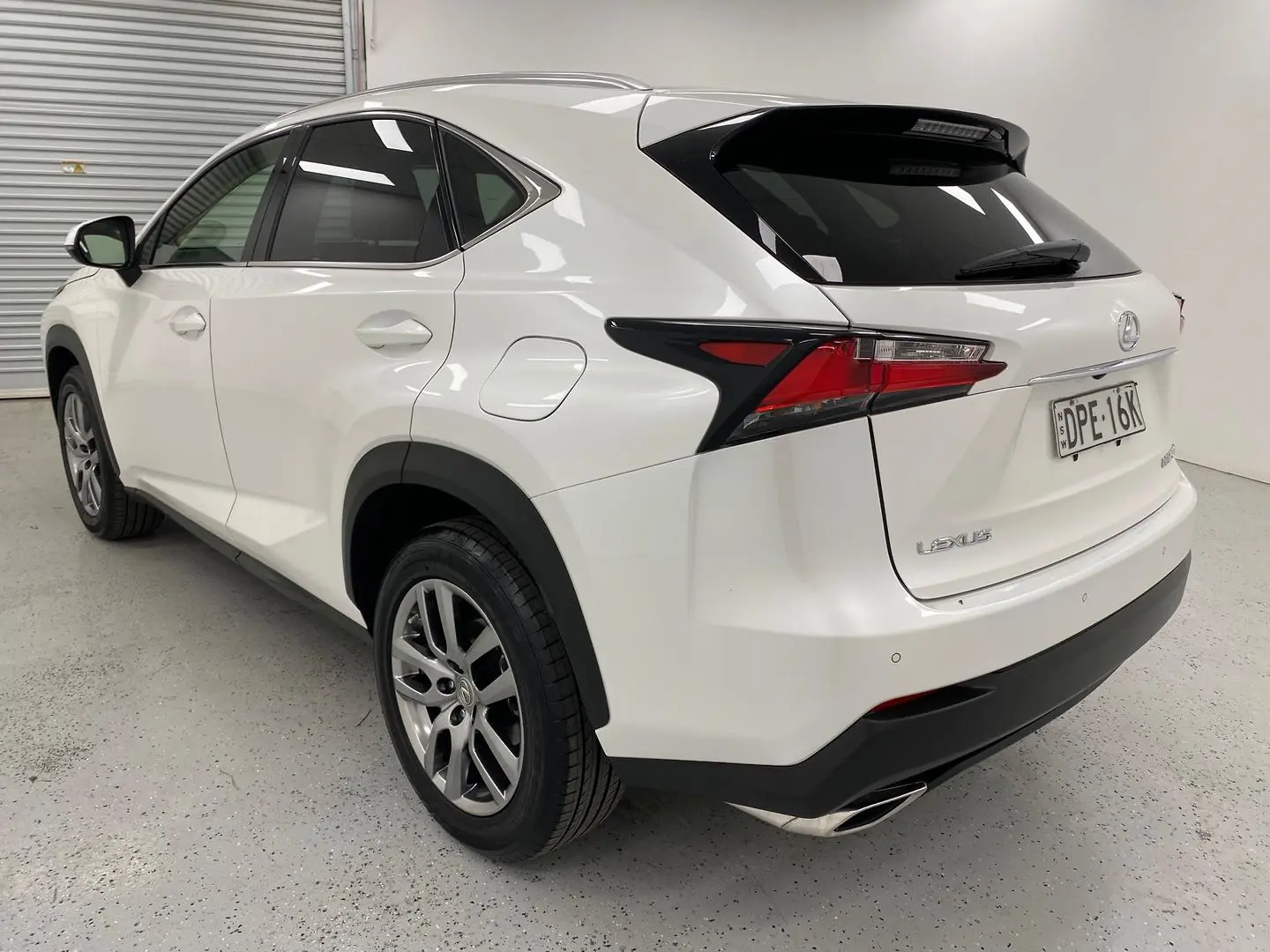 2017 Lexus NX Image 5