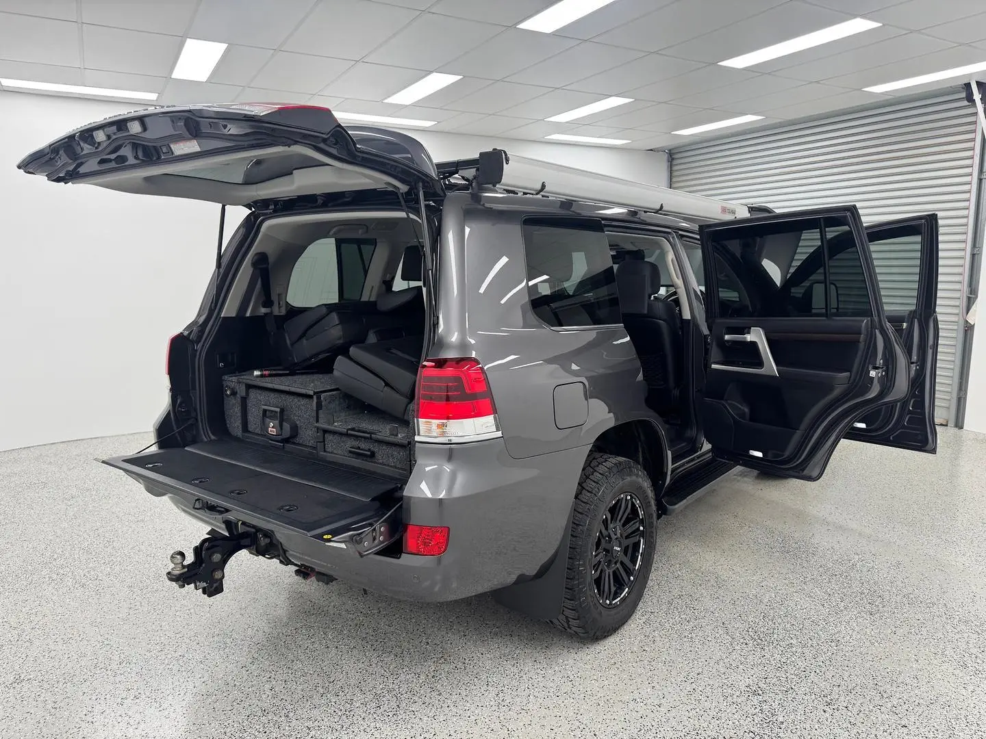 2019 Toyota Landcruiser Gallery Image 9