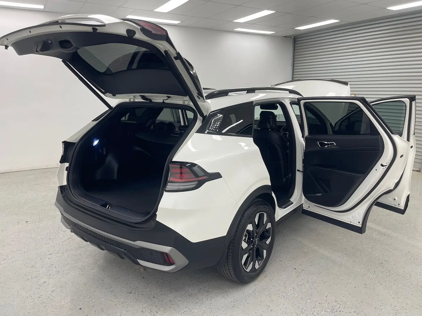 2022 Kia Sportage Gallery Image 9