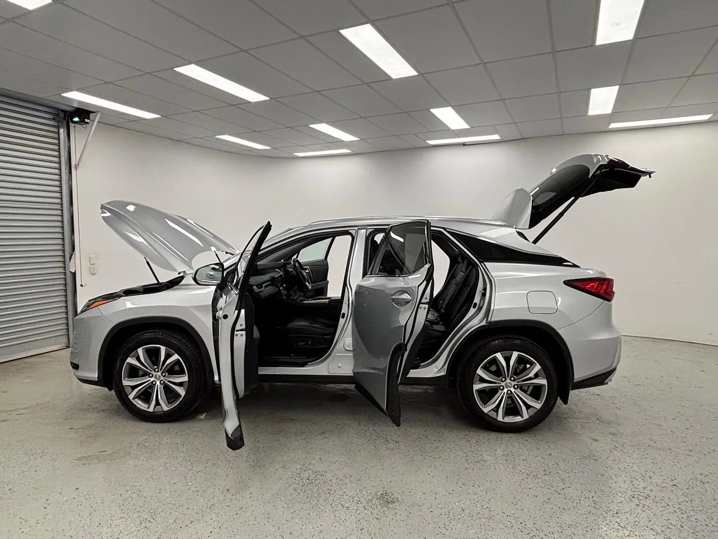 2017 Lexus RX Gallery Image 13