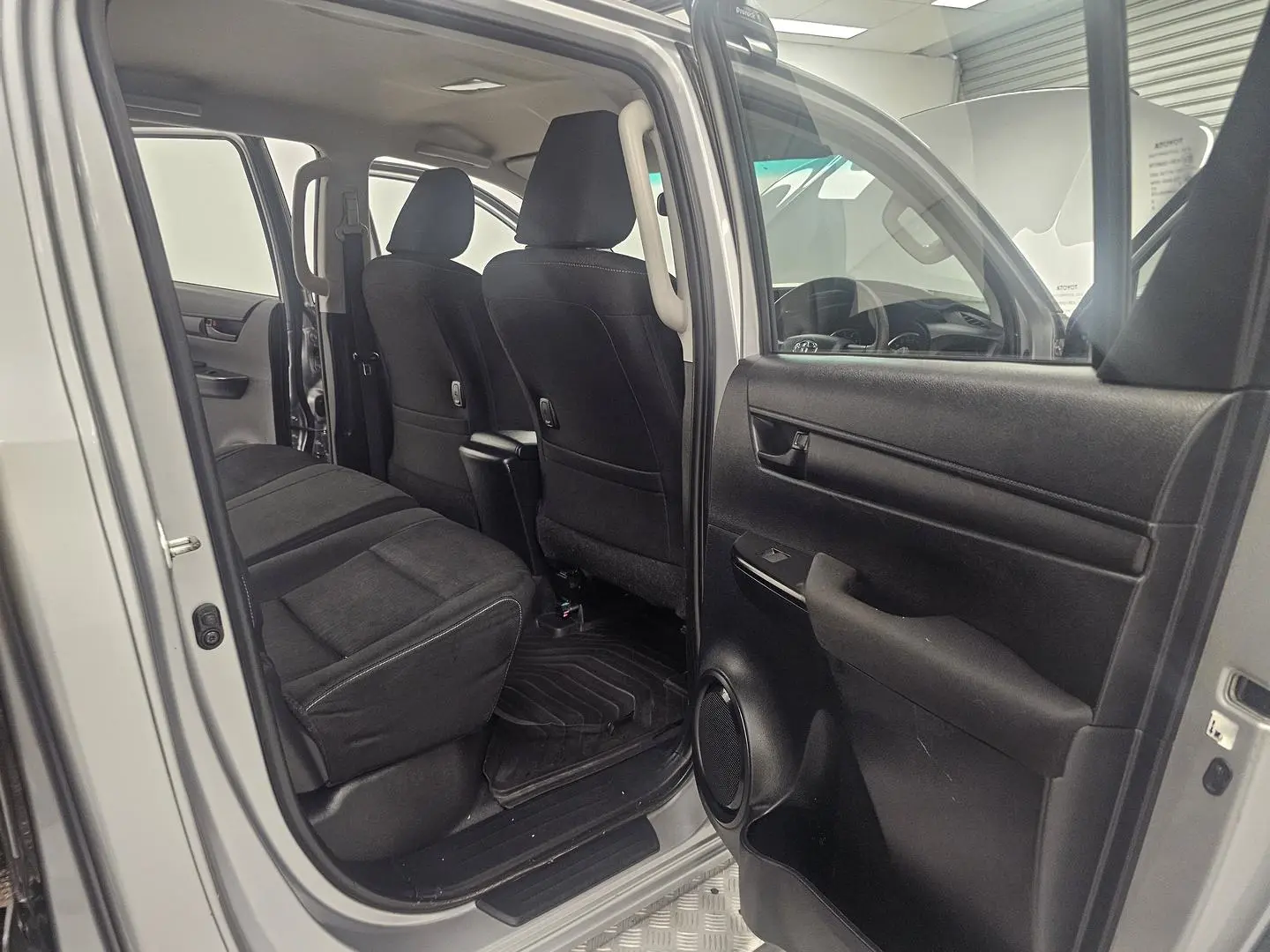 2018 Toyota Hilux Gallery Image 22