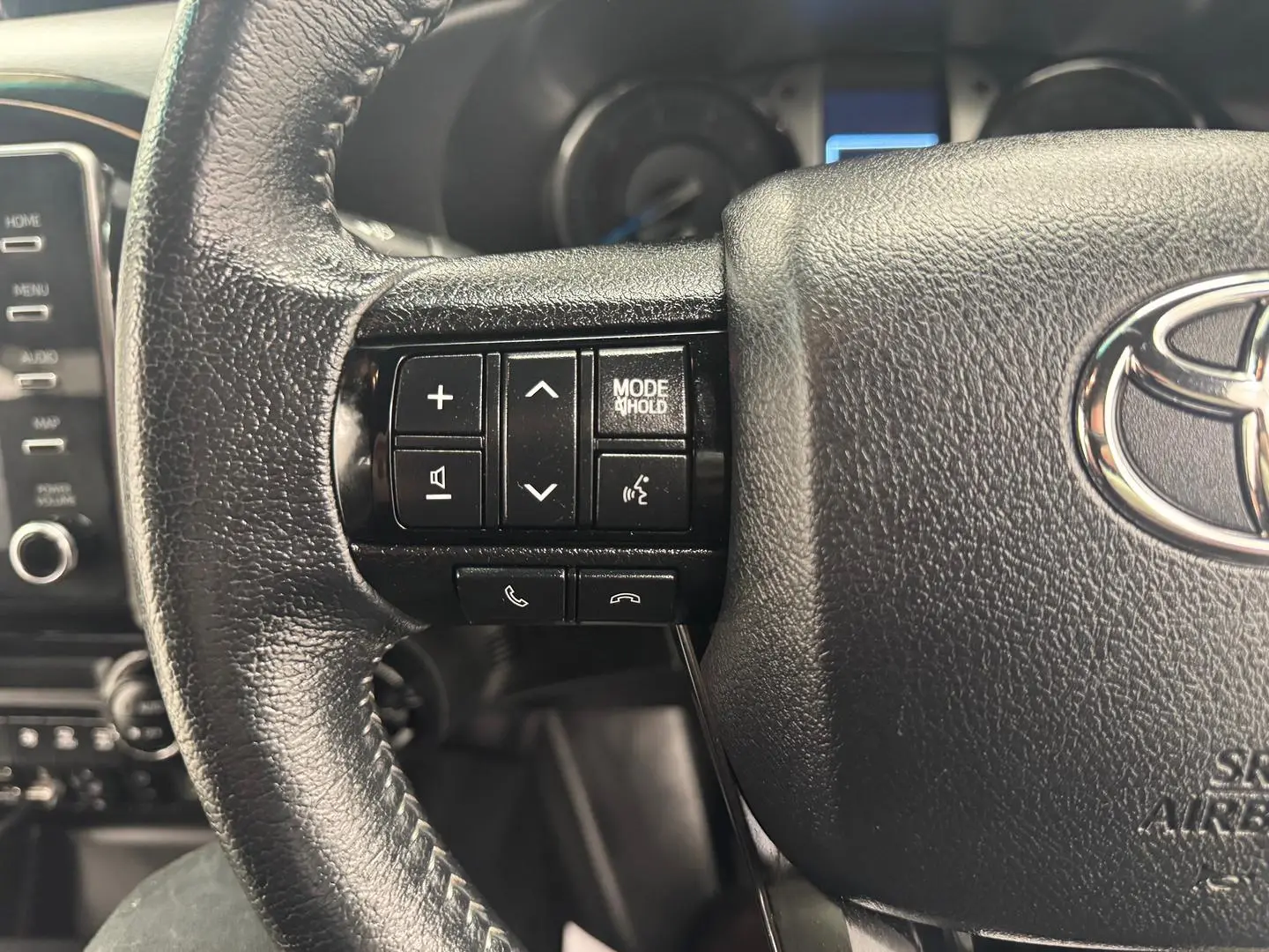 2023 Toyota Hilux Gallery Image 17