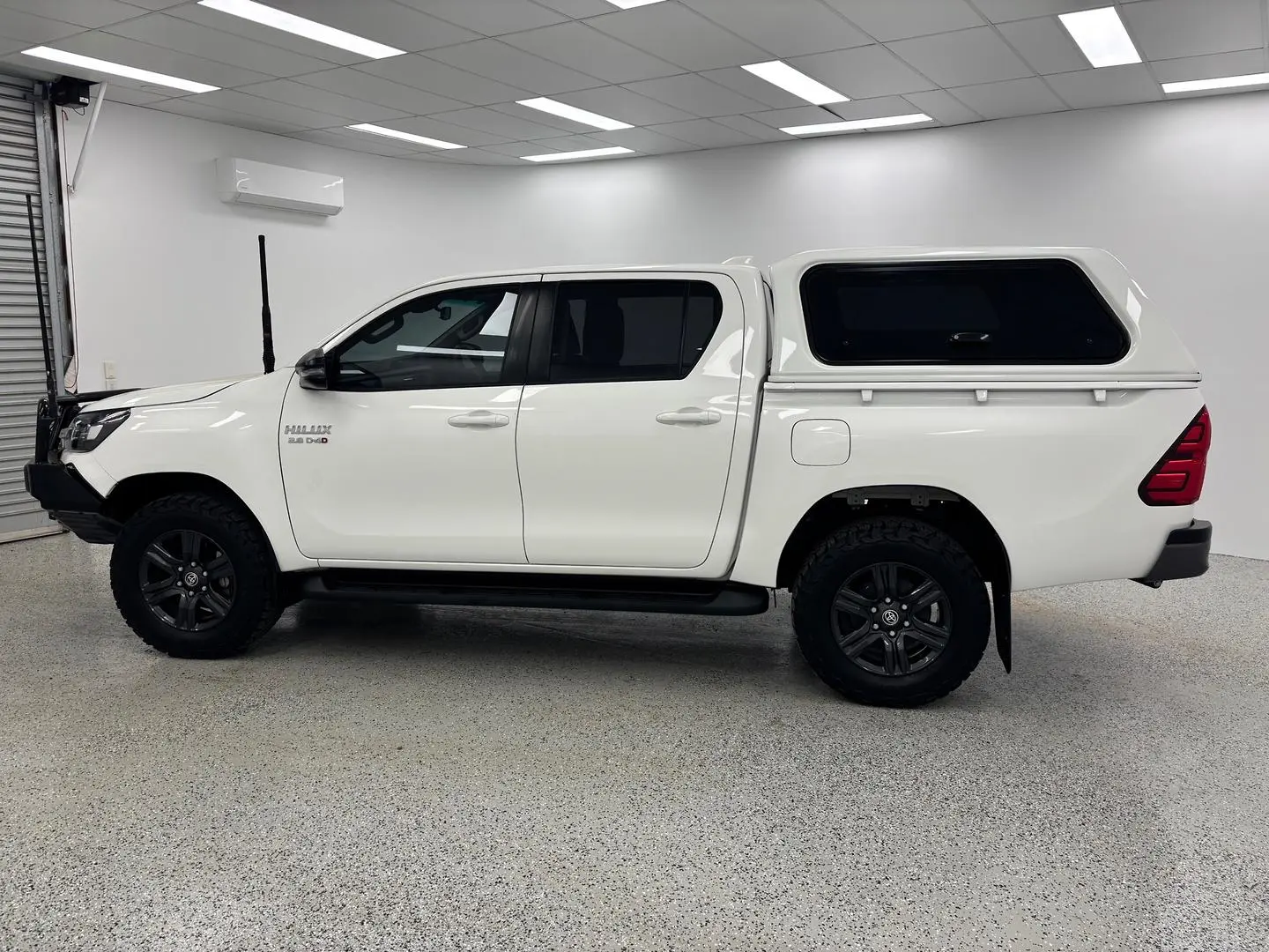 2023 Toyota Hilux Gallery Image 6