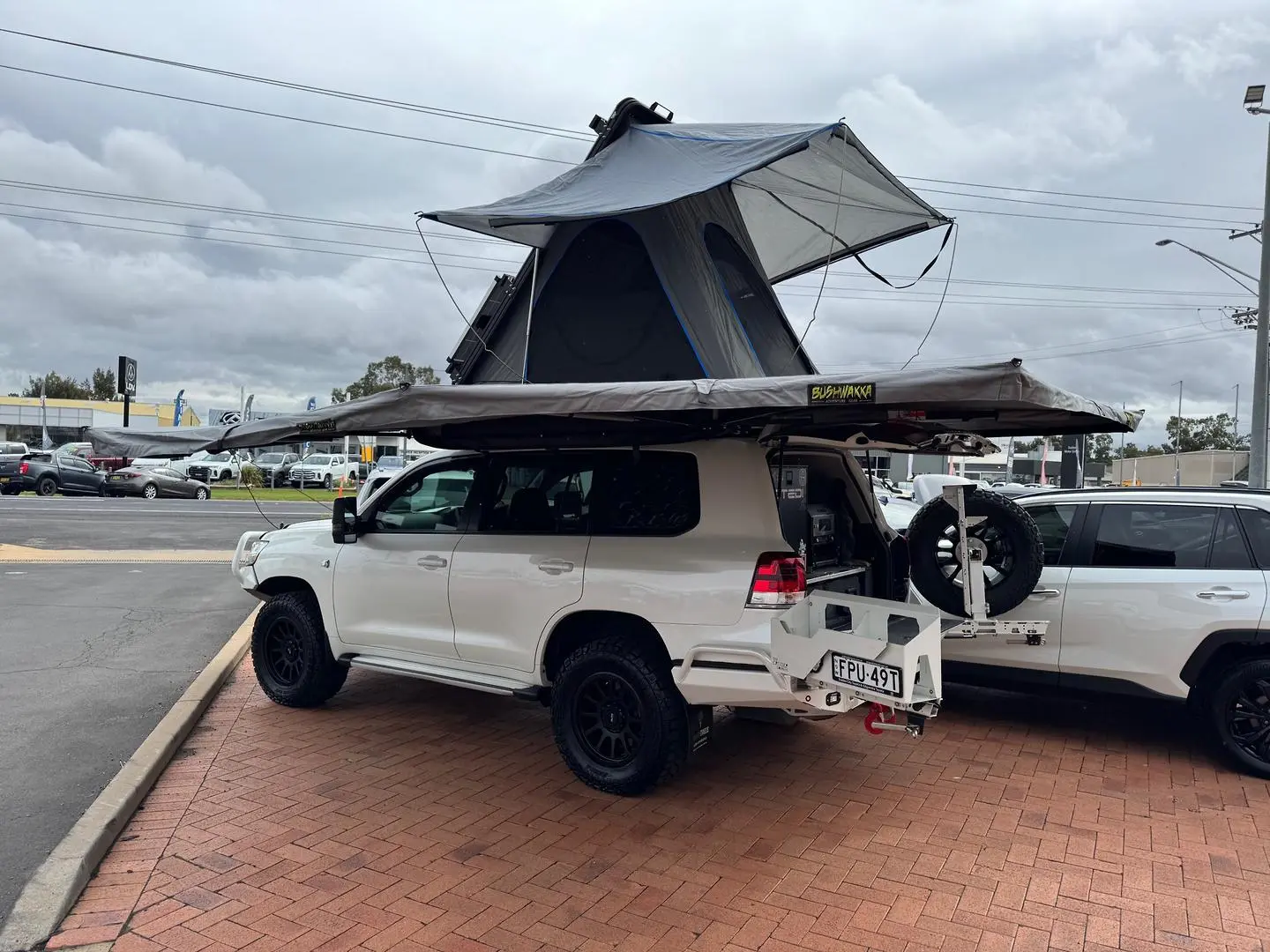 2017 Toyota Landcruiser Gallery Image 6