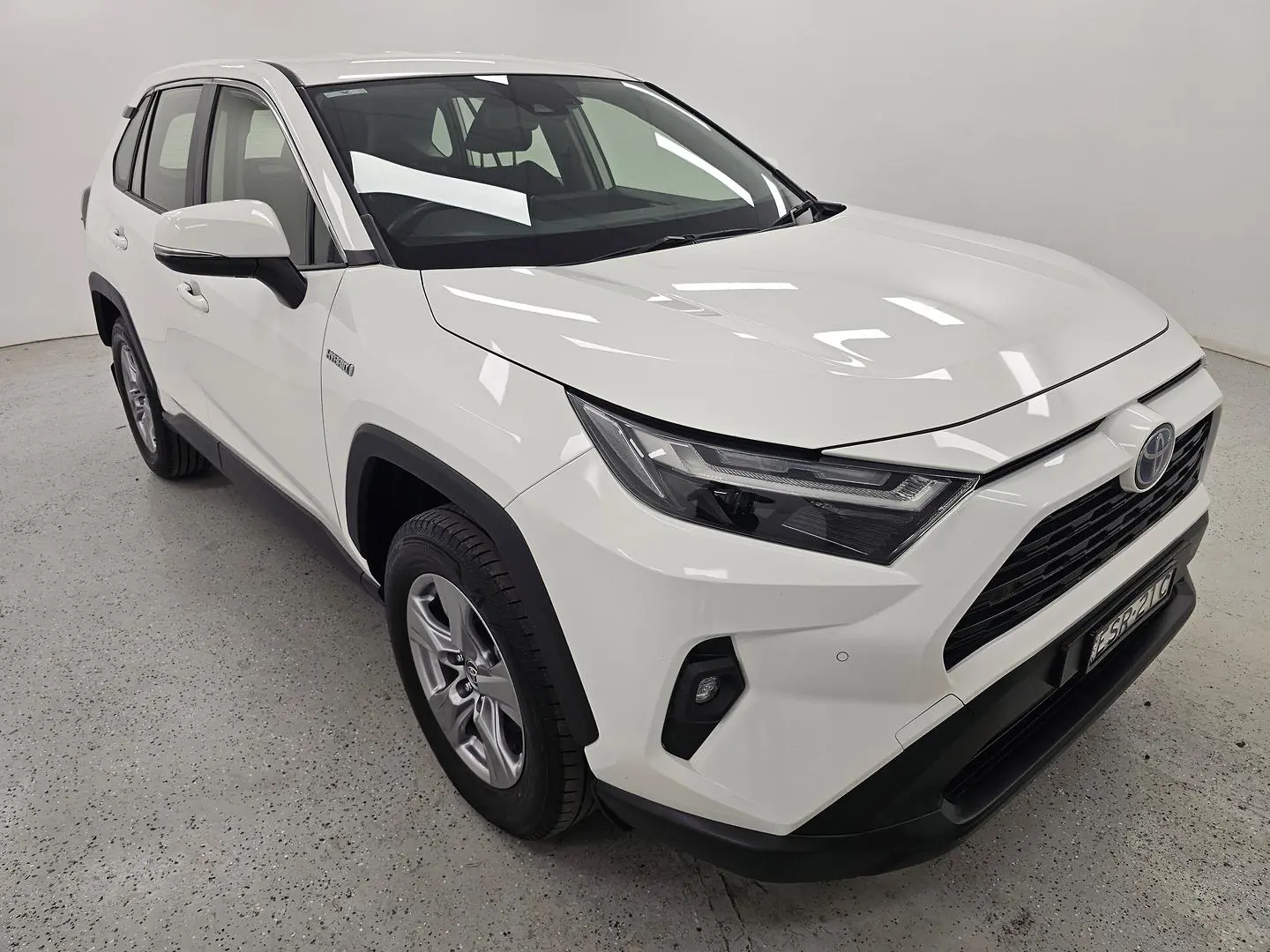 2022 Toyota RAV4 Gallery Image 1