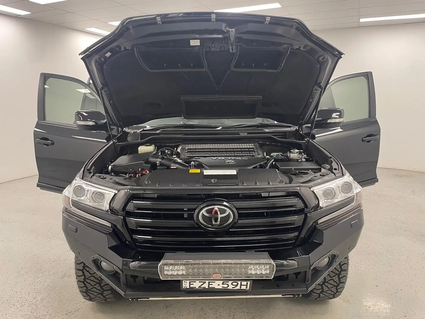 2021 Toyota Landcruiser Gallery Image 15
