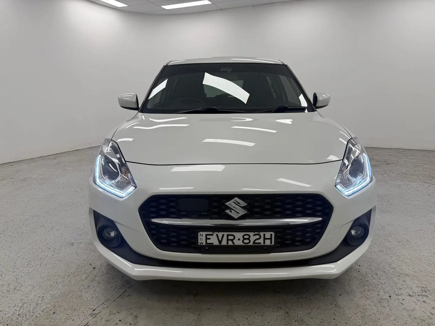 2022 Suzuki Swift Gallery Image 35