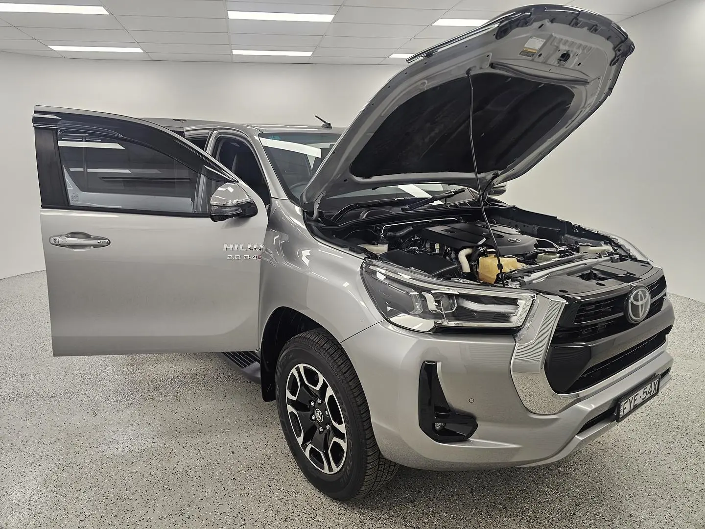 2021 Toyota Hilux Gallery Image 24