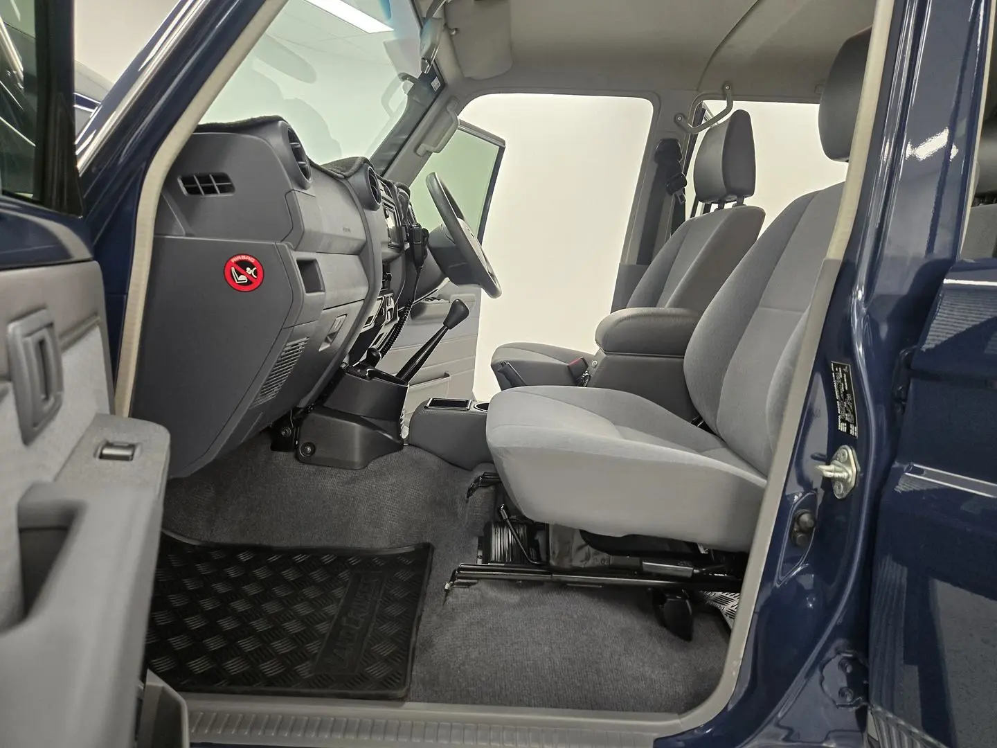 2020 Toyota Landcruiser Gallery Image 17