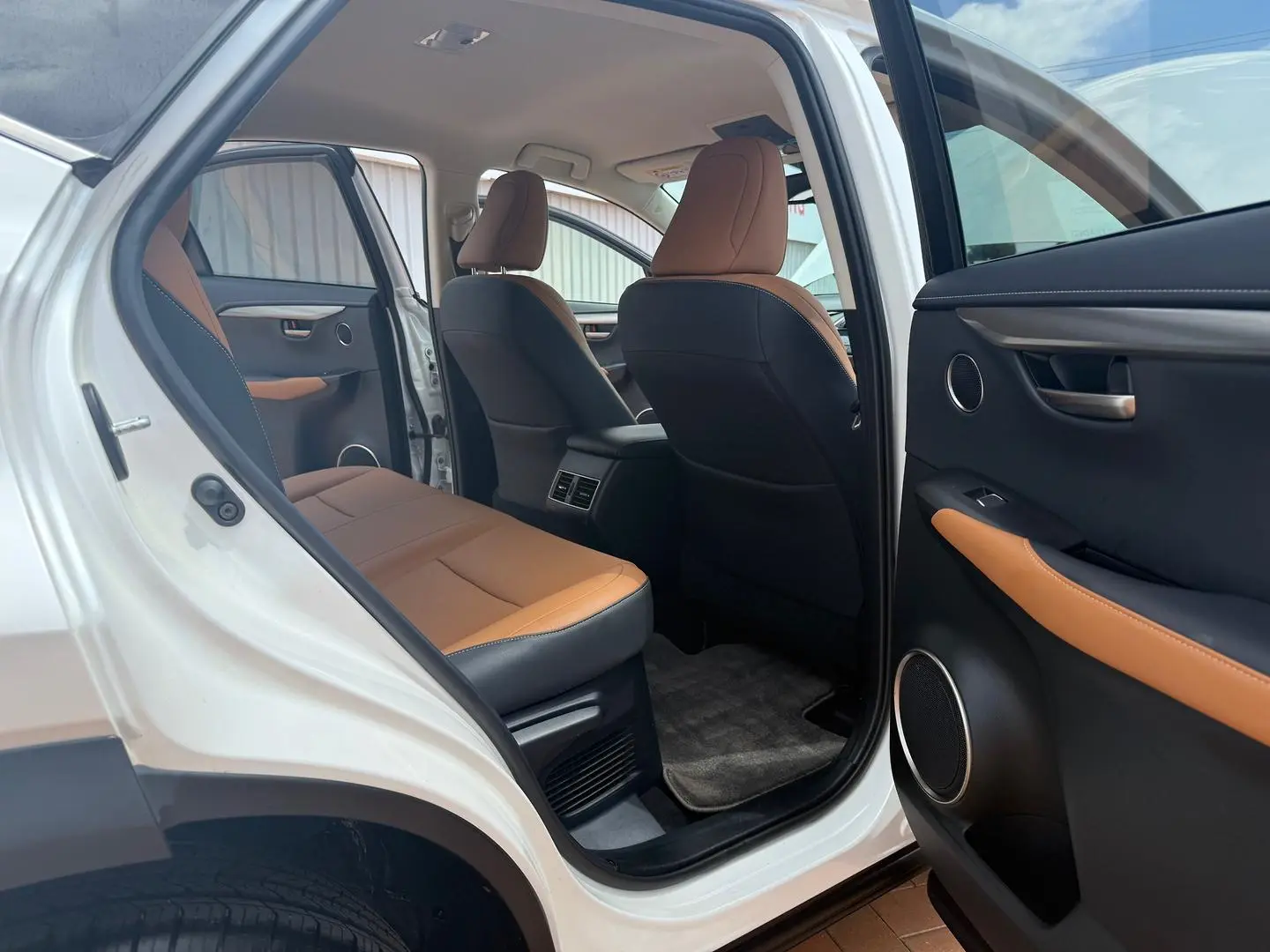 2019 Lexus NX Gallery Image 16