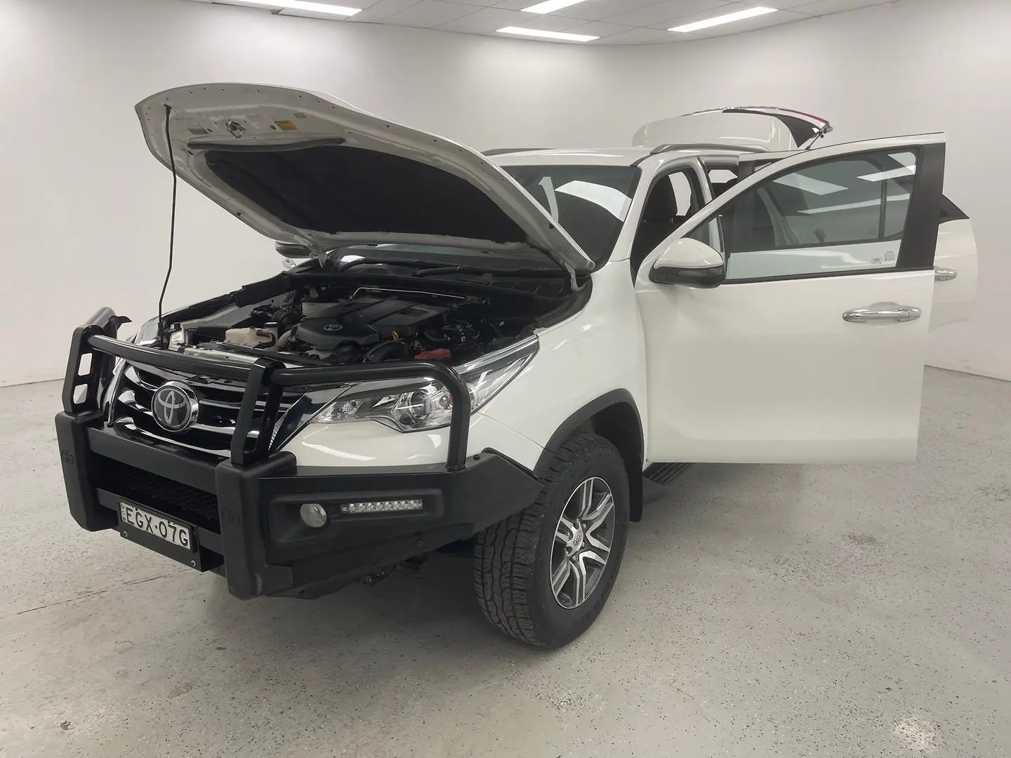 2019 Toyota Fortuner Gallery Image 13