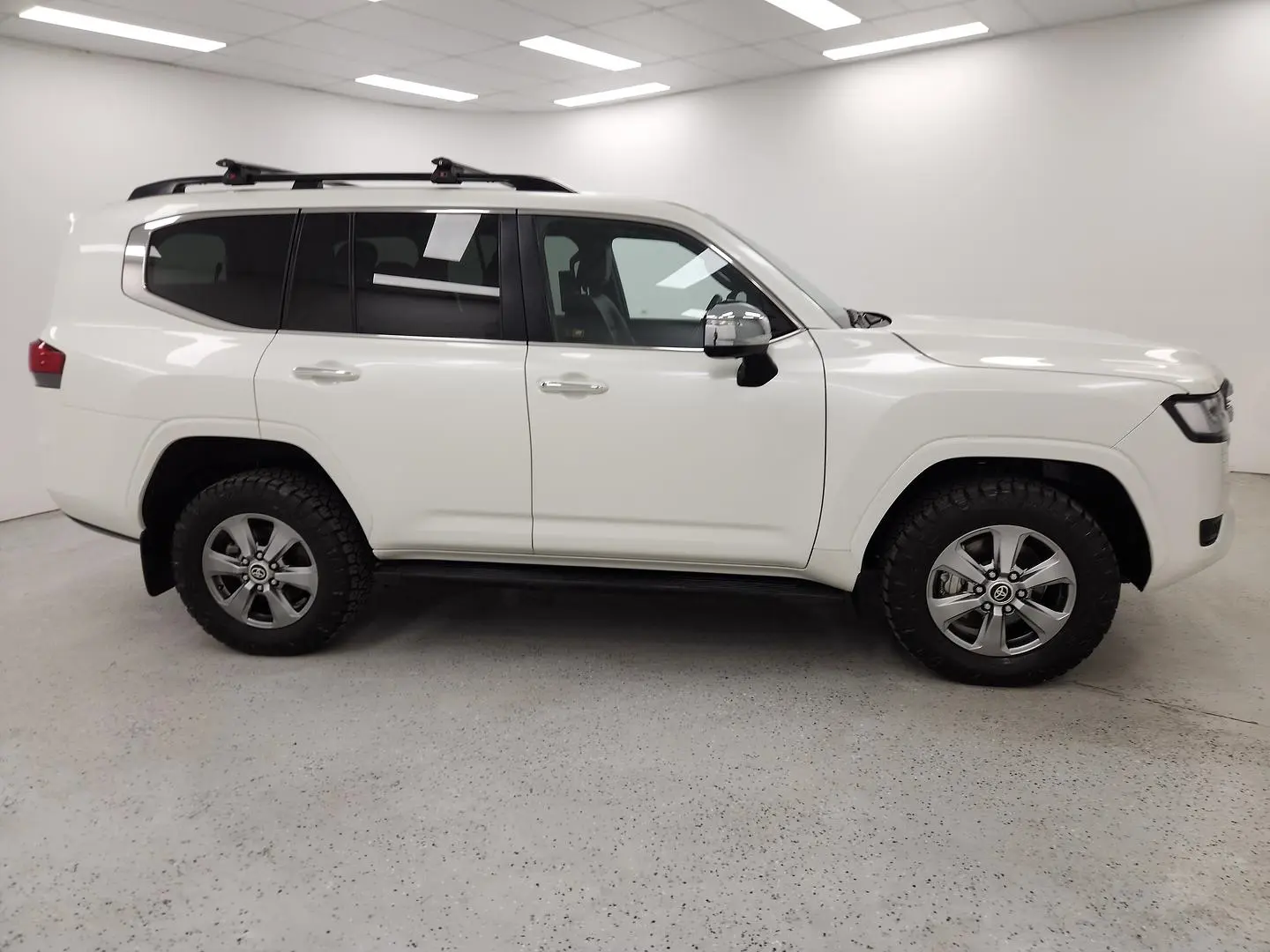 2022 Toyota Landcruiser Gallery Image 2