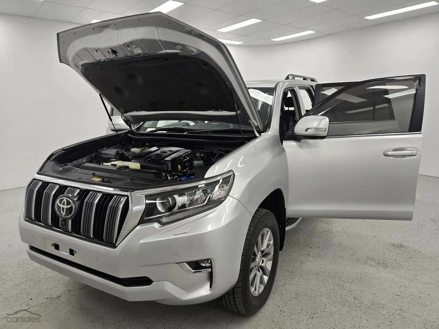 2018 Toyota Landcruiser Prado Image 15