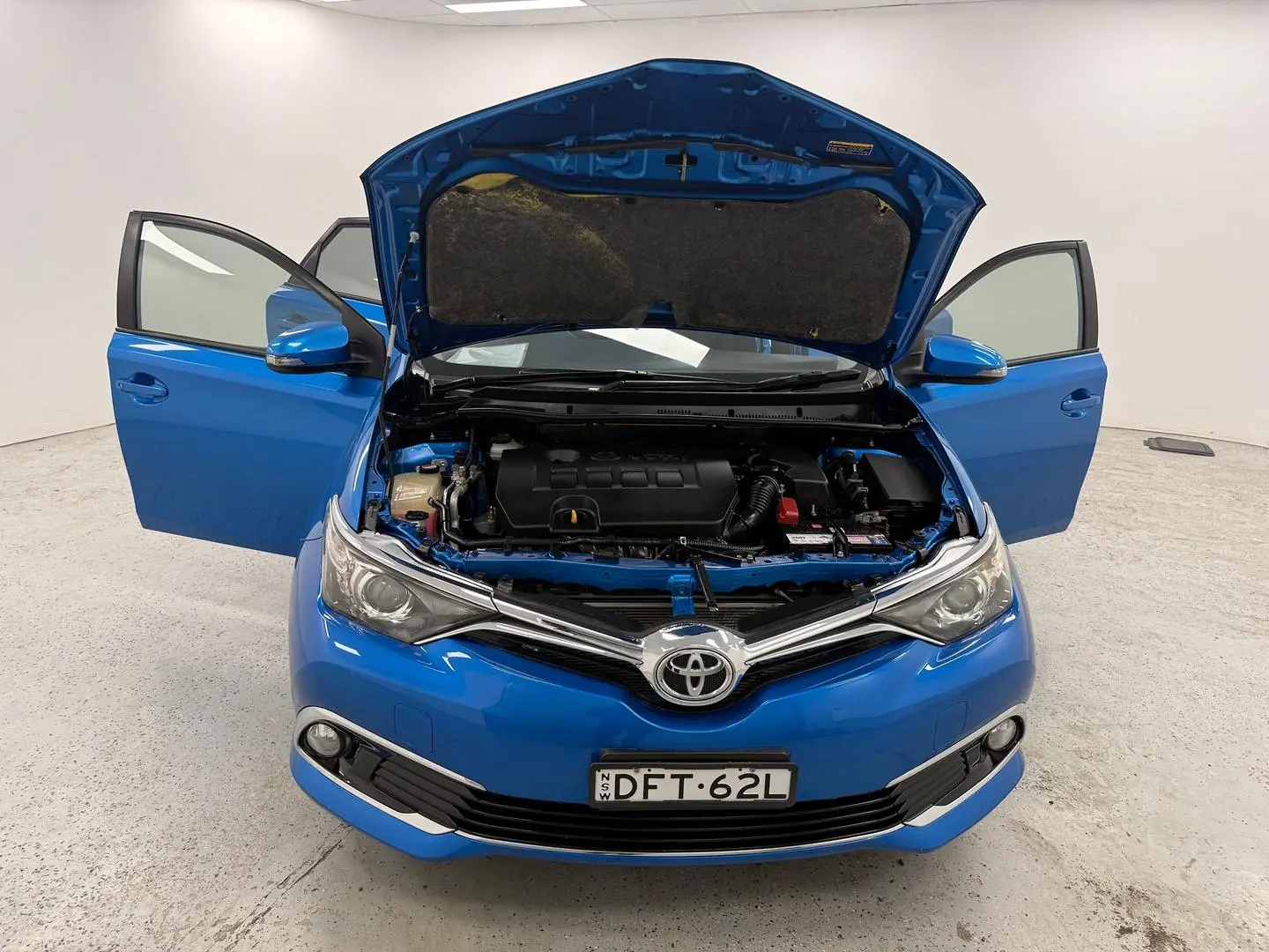 2016 Toyota Corolla Gallery Image 21