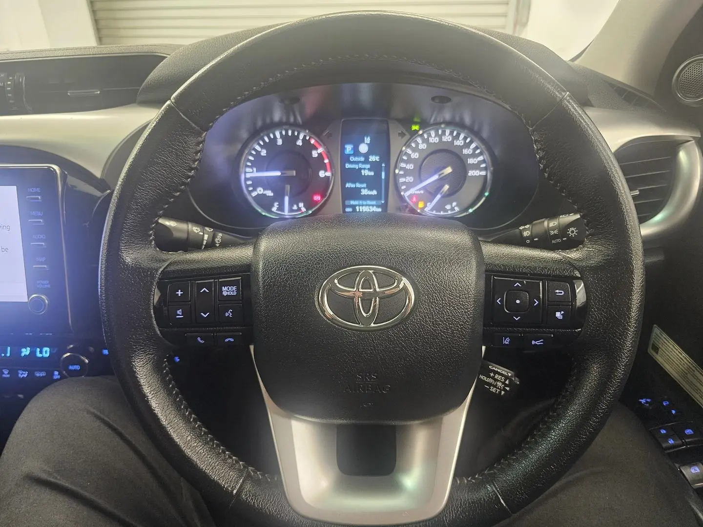 2021 Toyota Hilux Gallery Image 27