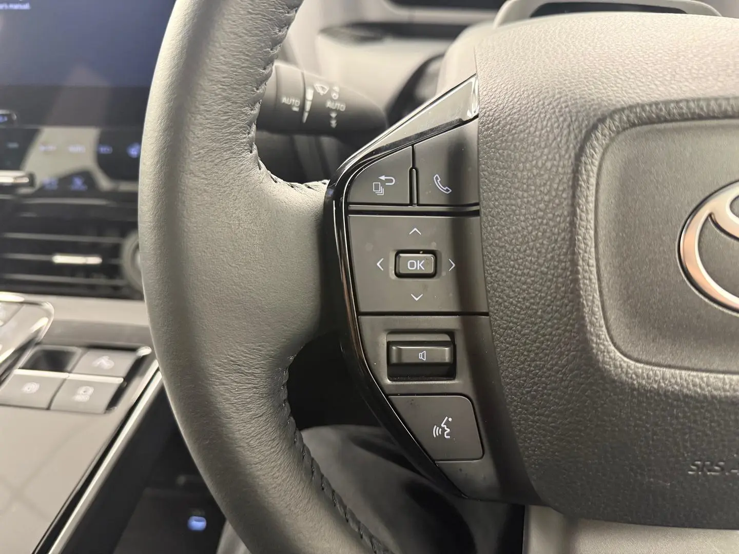 2025 Toyota bZ4X Gallery Image 26