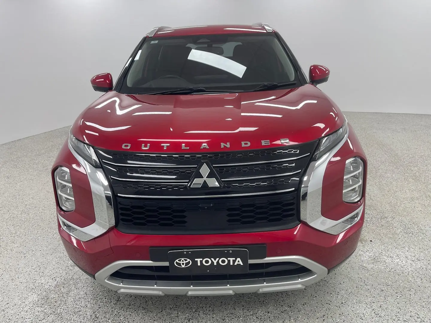 2022 Mitsubishi Outlander Gallery Image 34