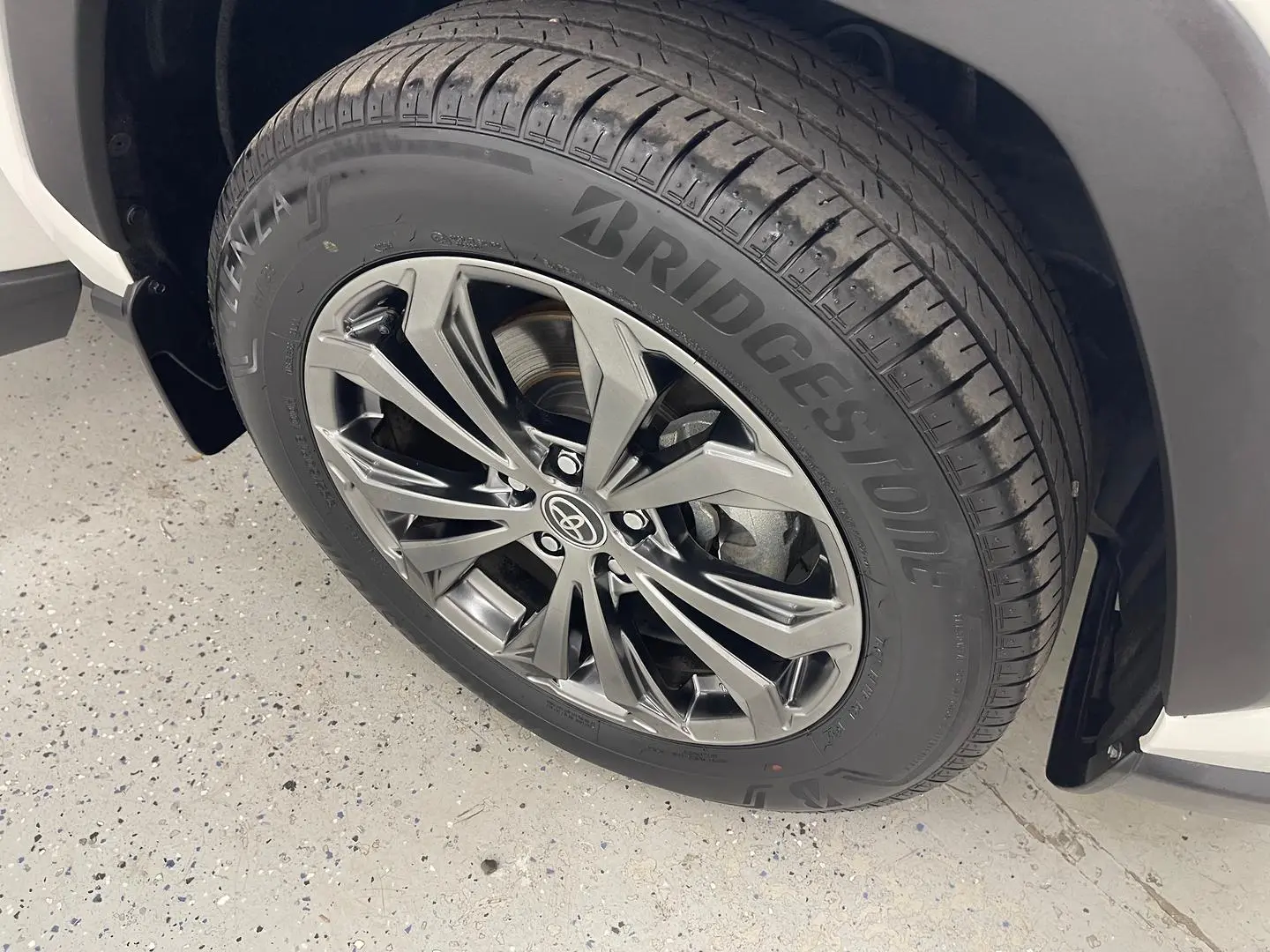 2022 Toyota RAV4 Gallery Image 16