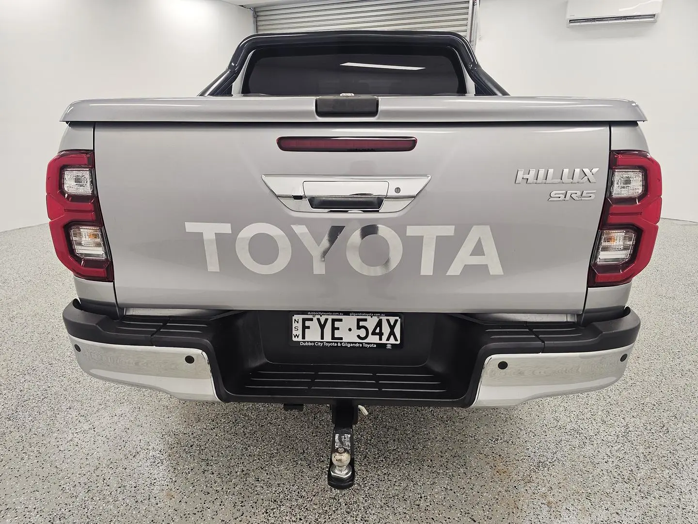 2021 Toyota Hilux Gallery Image 4