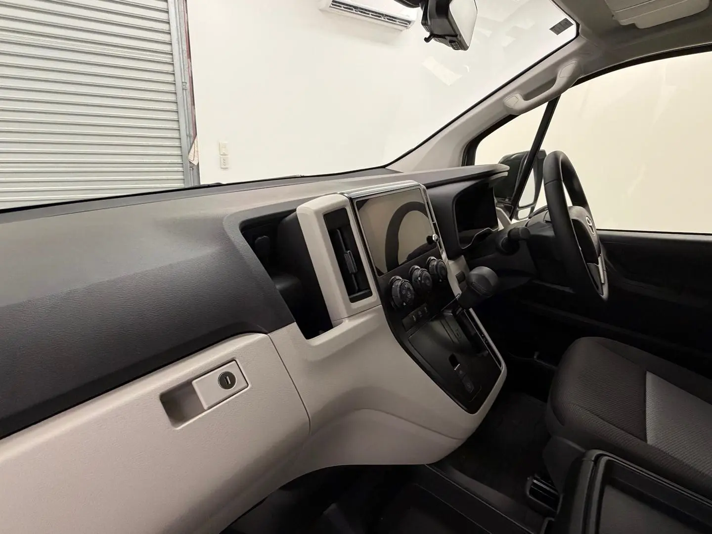 2025 Toyota Hiace Gallery Image 28