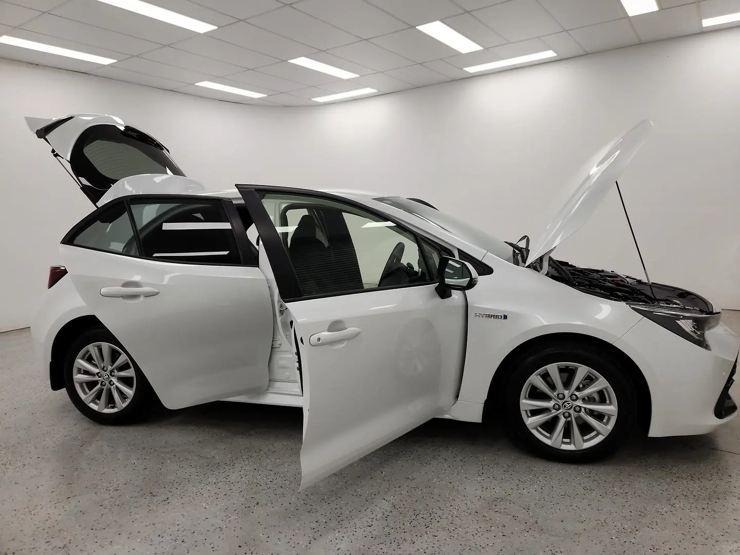 2023 Toyota Corolla Gallery Image 9