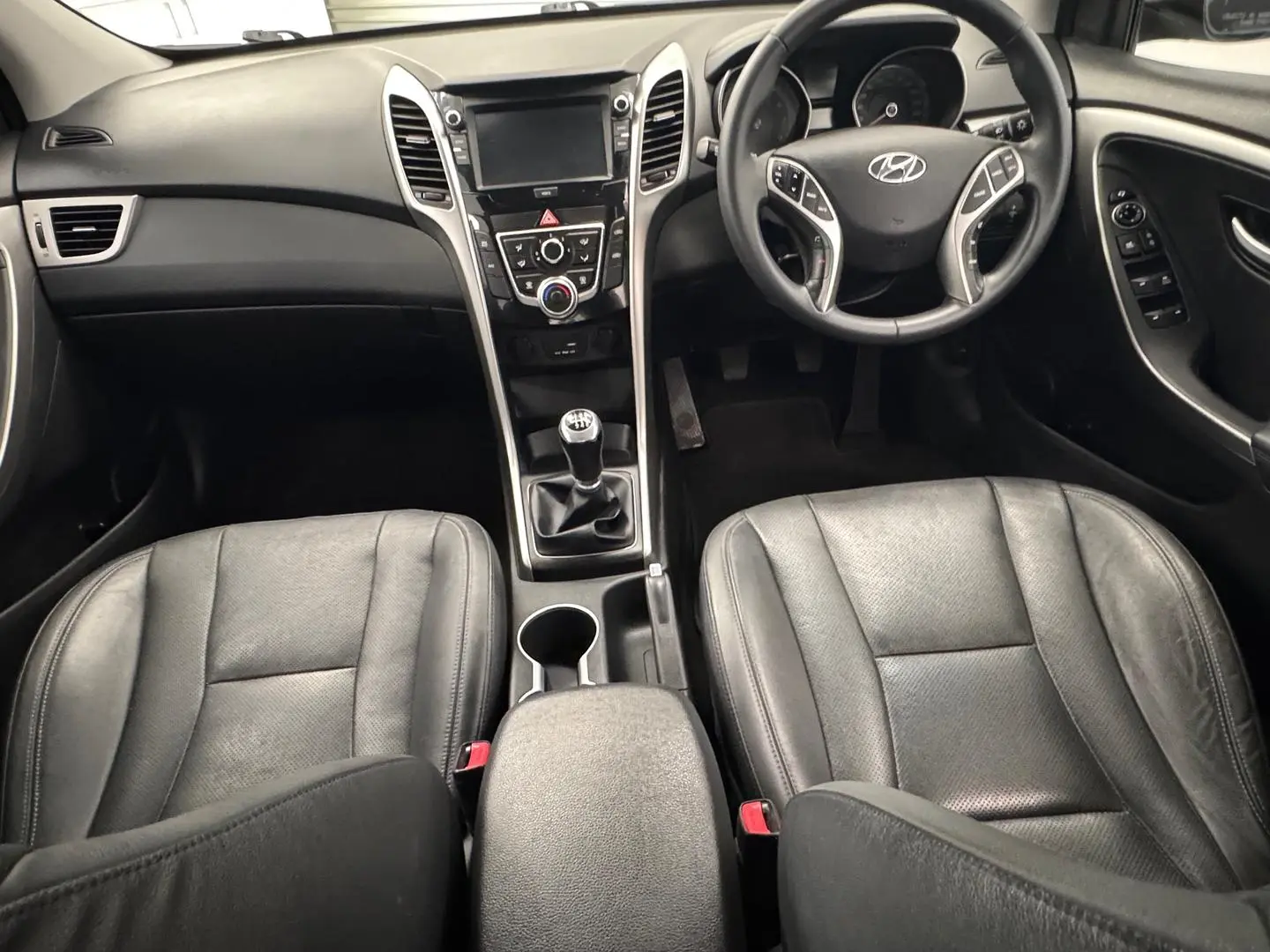 2016 Hyundai i30 Gallery Image 18