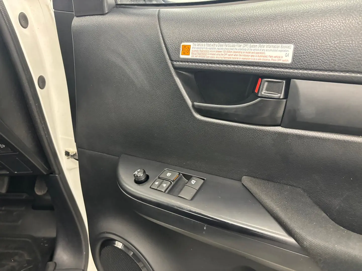 2023 Toyota Hilux Gallery Image 26