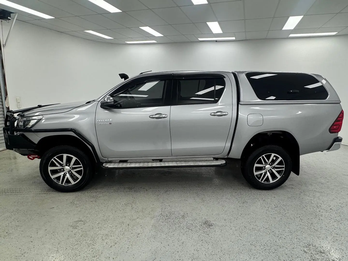2018 Toyota Hilux Gallery Image 5
