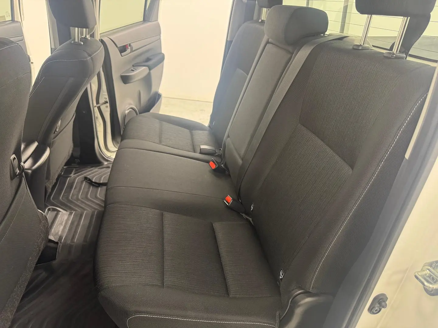 2022 Toyota Hilux Gallery Image 26