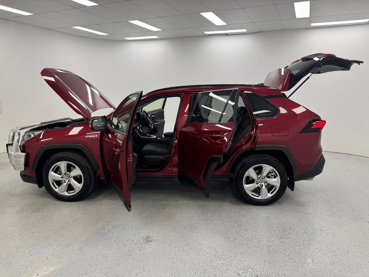2020 Toyota RAV4 Gallery Image 12