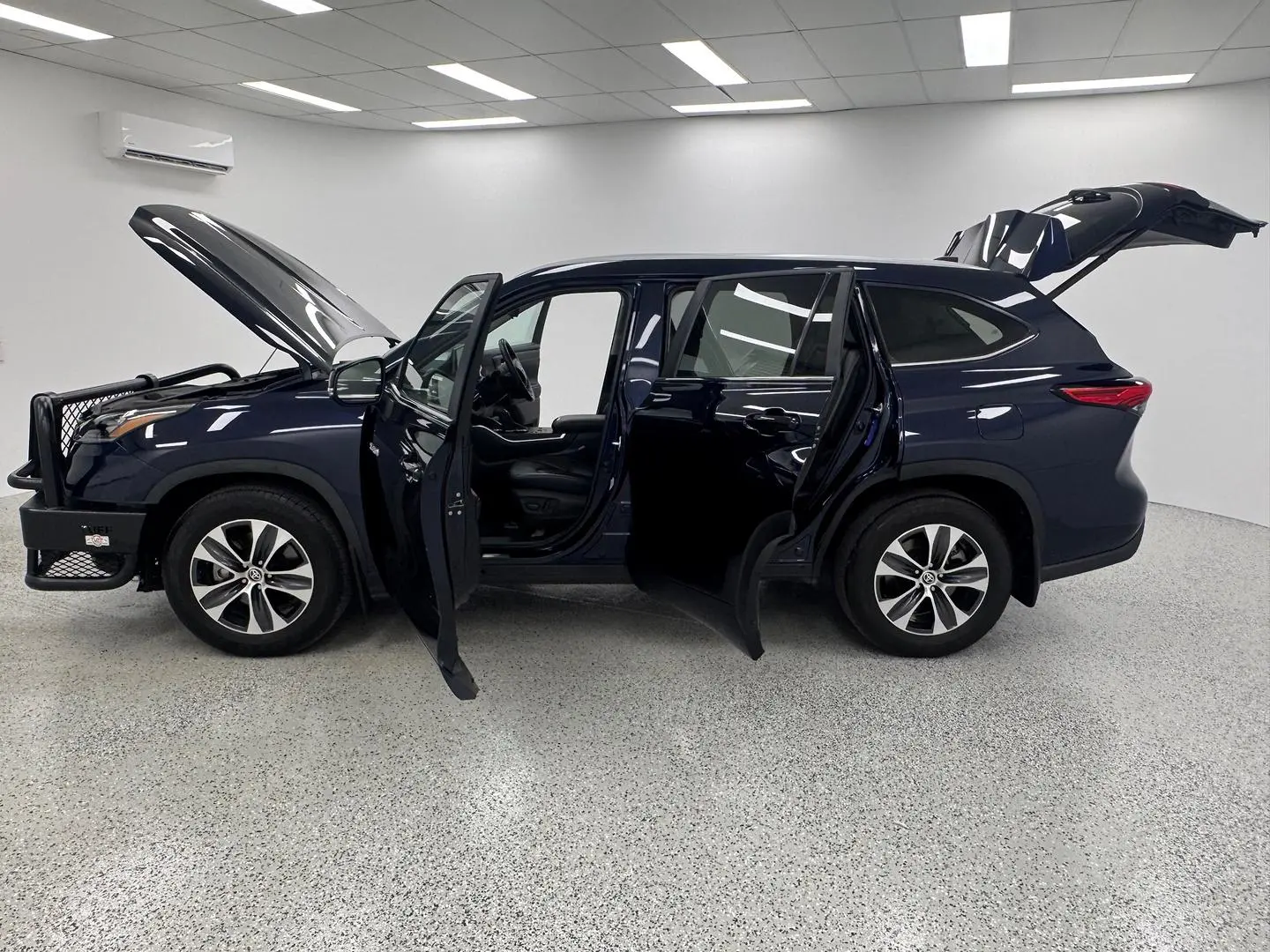 2023 Toyota Kluger Gallery Image 11