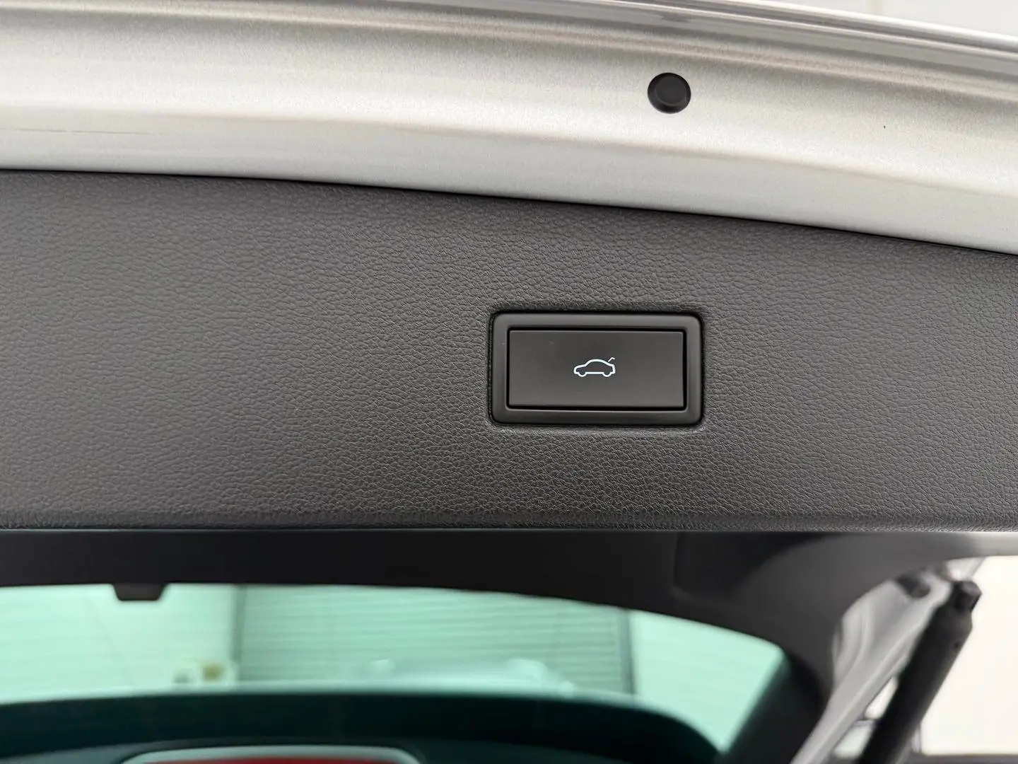 2021 Volkswagen Tiguan Gallery Image 14