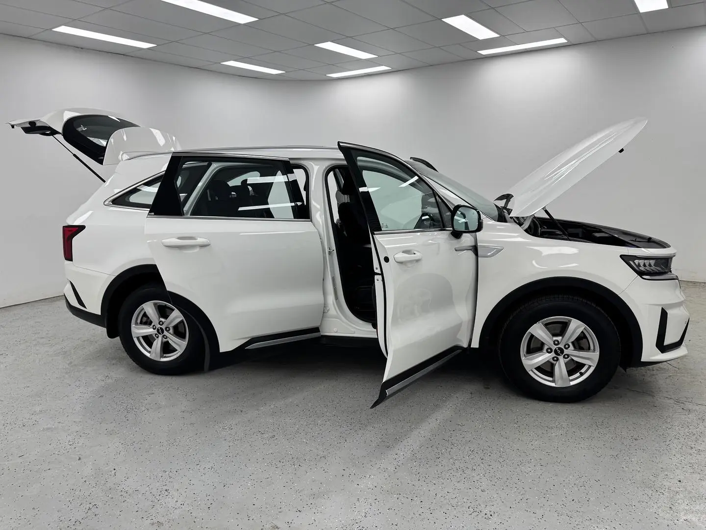 2022 Kia Sorento Gallery Image 8