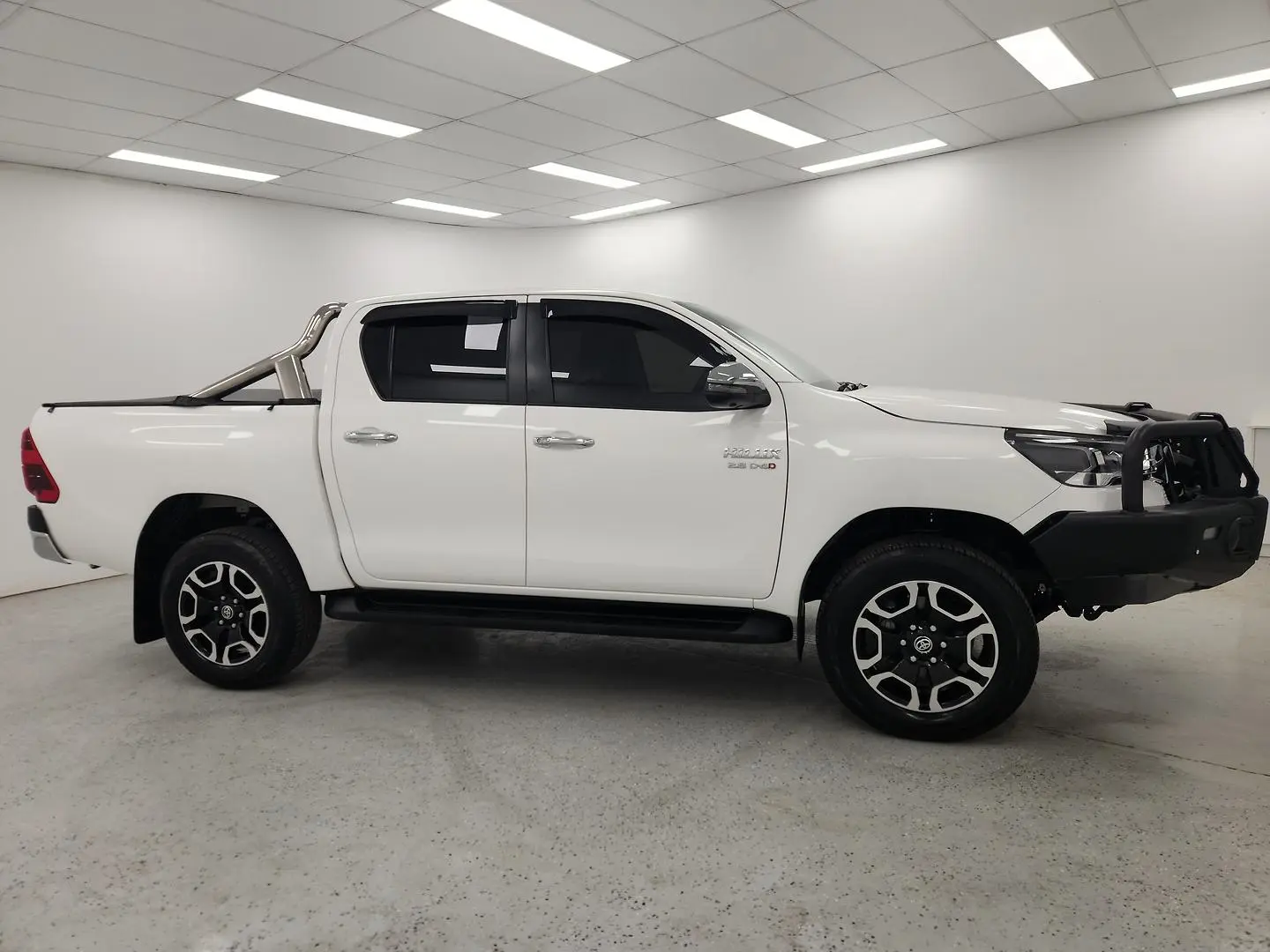 2023 Toyota Hilux Gallery Image 2