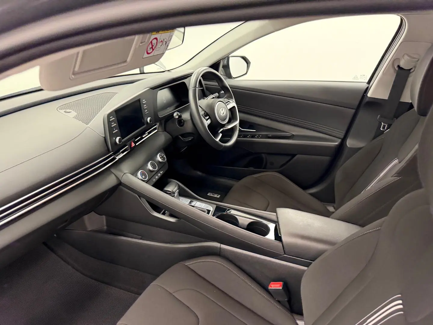 2024 Hyundai i30 Gallery Image 25