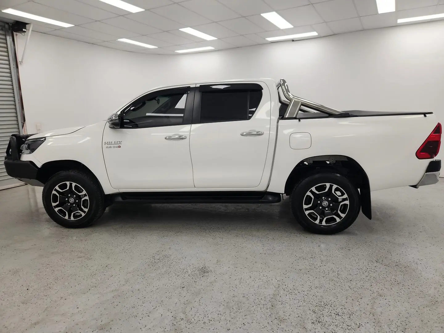 2023 Toyota Hilux Gallery Image 6