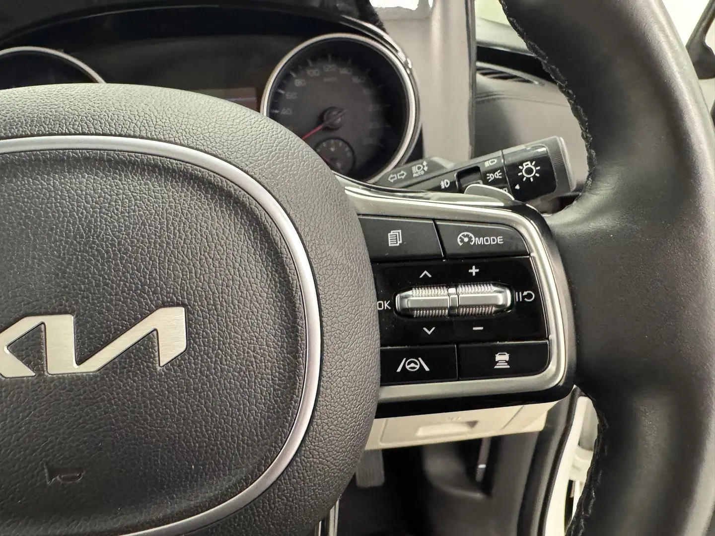 2023 Kia Carnival Gallery Image 21