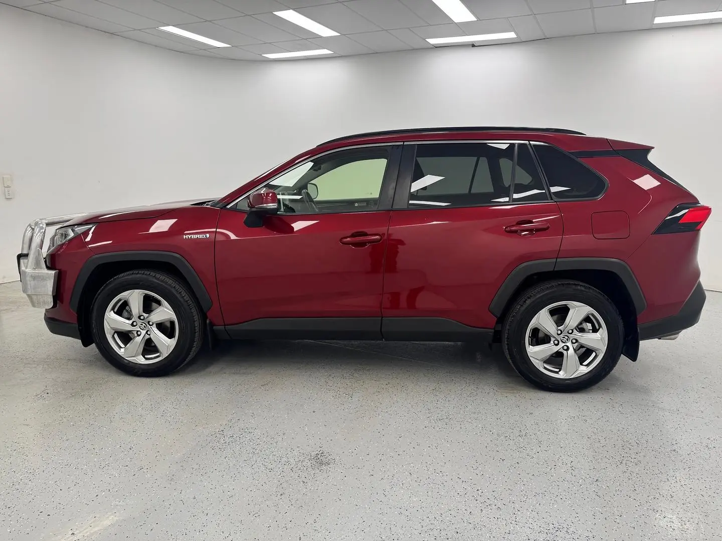 2020 Toyota RAV4 Gallery Image 5