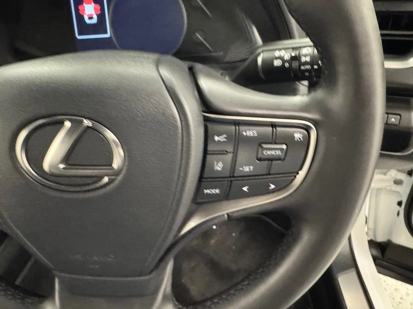 2023 Lexus UX Gallery Image 17
