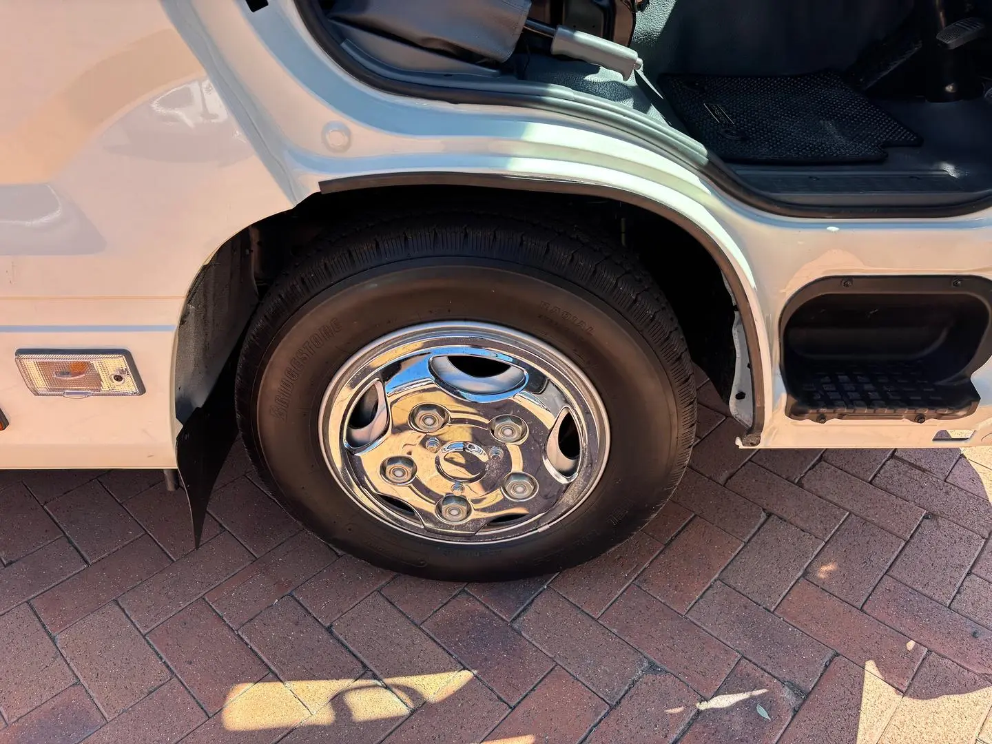 2025 Toyota Coaster Gallery Image 15