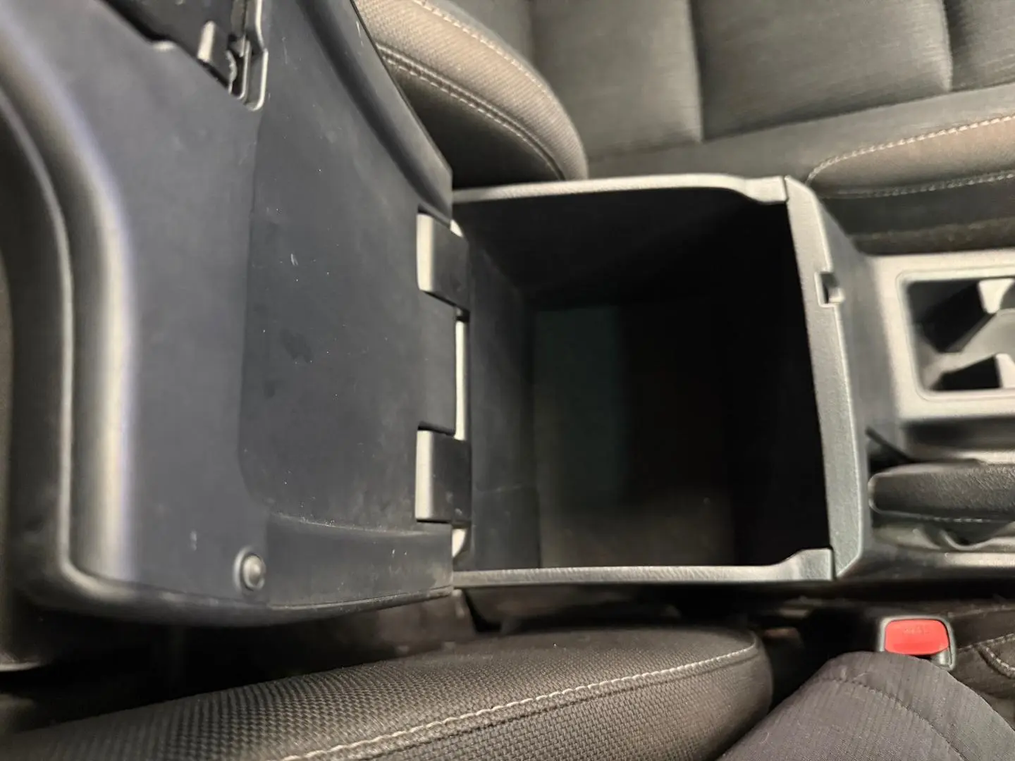 2021 Toyota Hilux Gallery Image 37