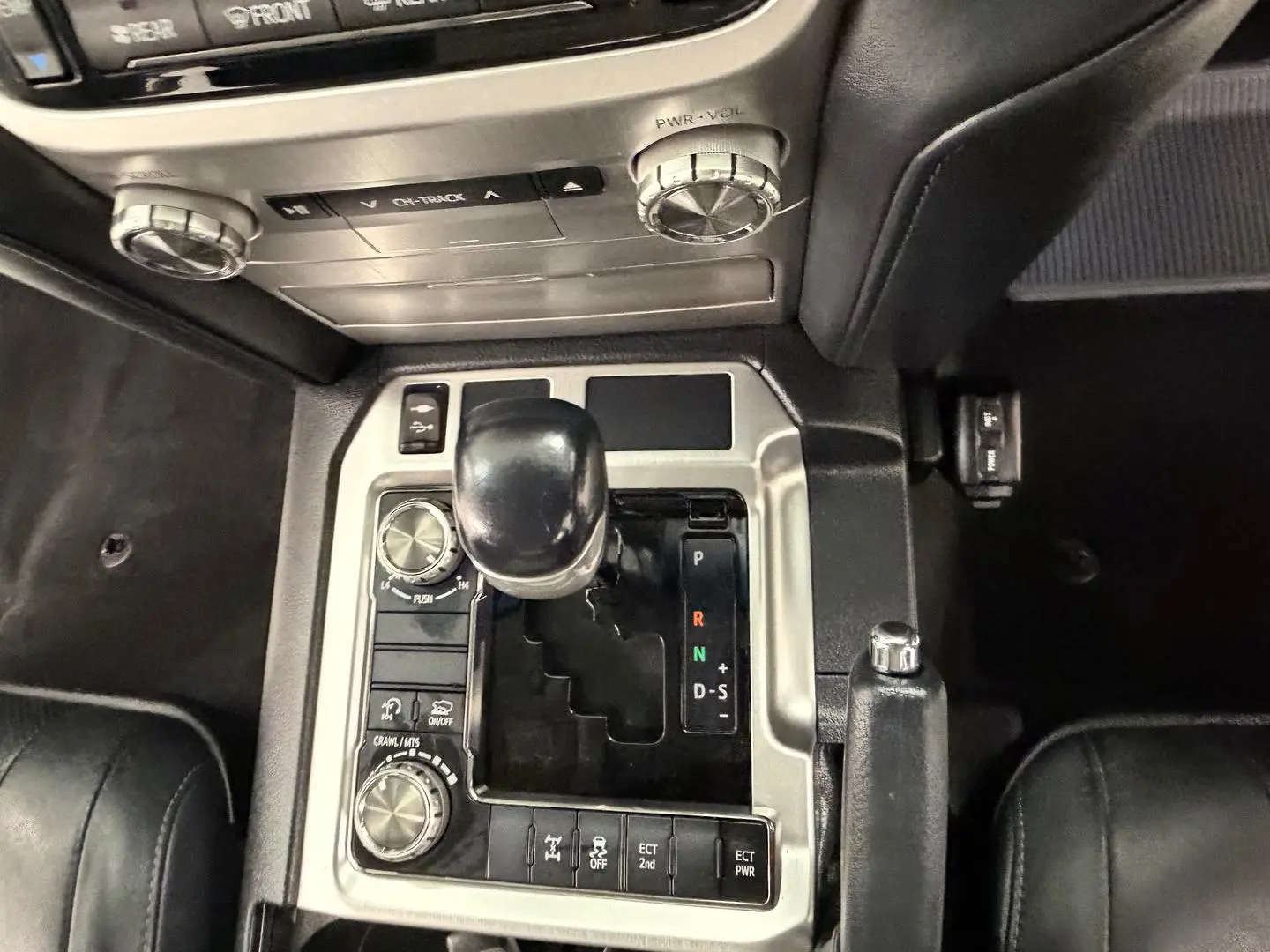 2018 Toyota Landcruiser Gallery Image 20