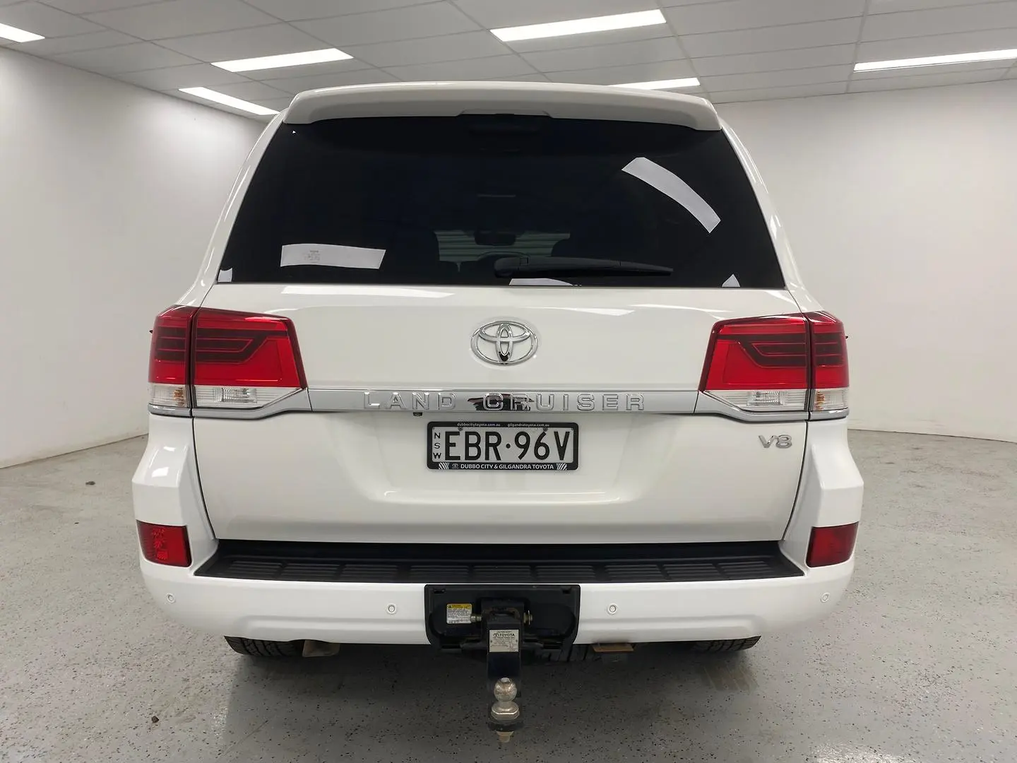 2019 Toyota Landcruiser Gallery Image 4