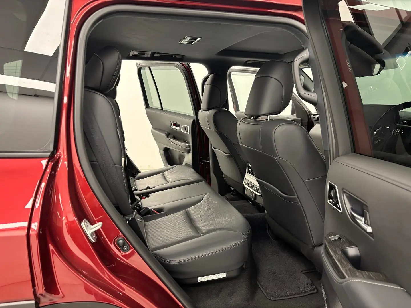 2024 Toyota Landcruiser Gallery Image 22